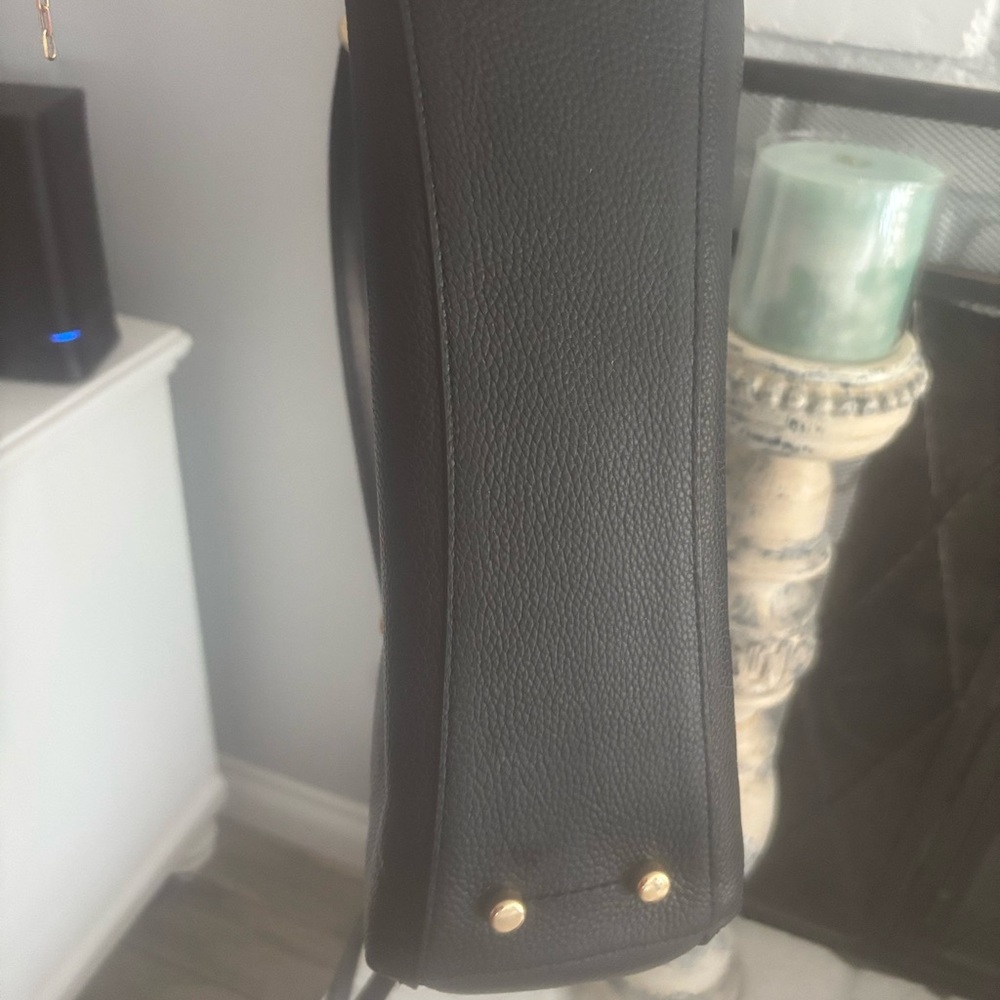 Coach Vintage Black pebbled leather shoulder bag, excellent condition! - Picture 7 of 13
